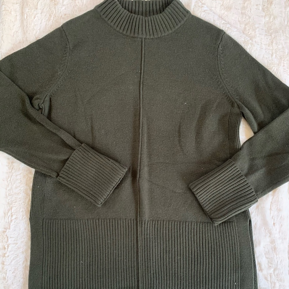 Market & Spruce sweater